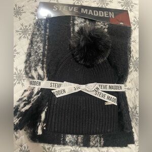 Steve Madden beanie and scarf set